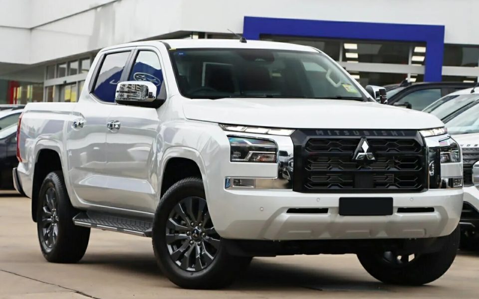 2025 Mitsubishi Triton MV MY25 GLS Pick-up Double Cab 4x4 White 6 Speed Sports Automatic Utility