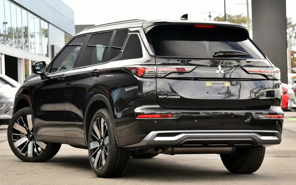 2025 Mitsubishi Outlander ZM MY25 Aspire 2WD Black Diamond 8 Speed Constant Variable Wagon