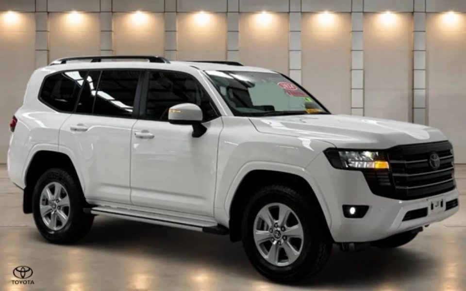 2024 Toyota Landcruiser GXL