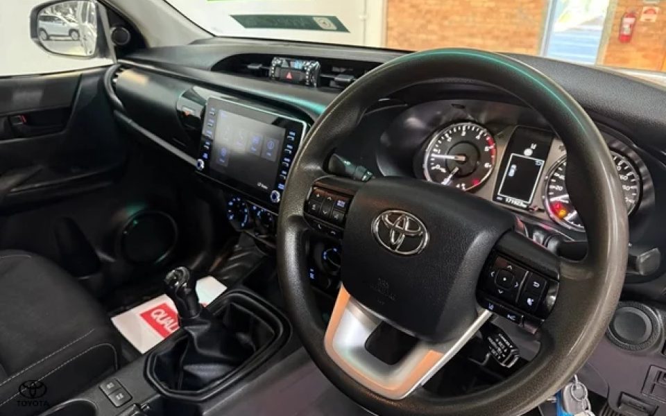 2021 Toyota Hilux SR