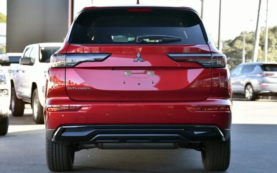 2026 Mitsubishi Outlander ZM MY26 Black Edition 2WD Red Diamond 8 Speed Constant Variable Wagon