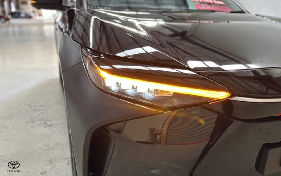 2024 Toyota bZ4X Base