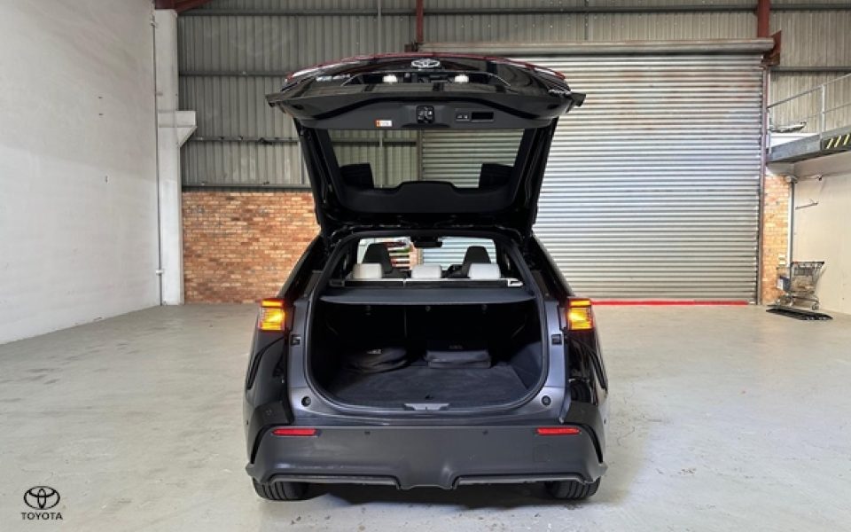 2024 Toyota bZ4X Base