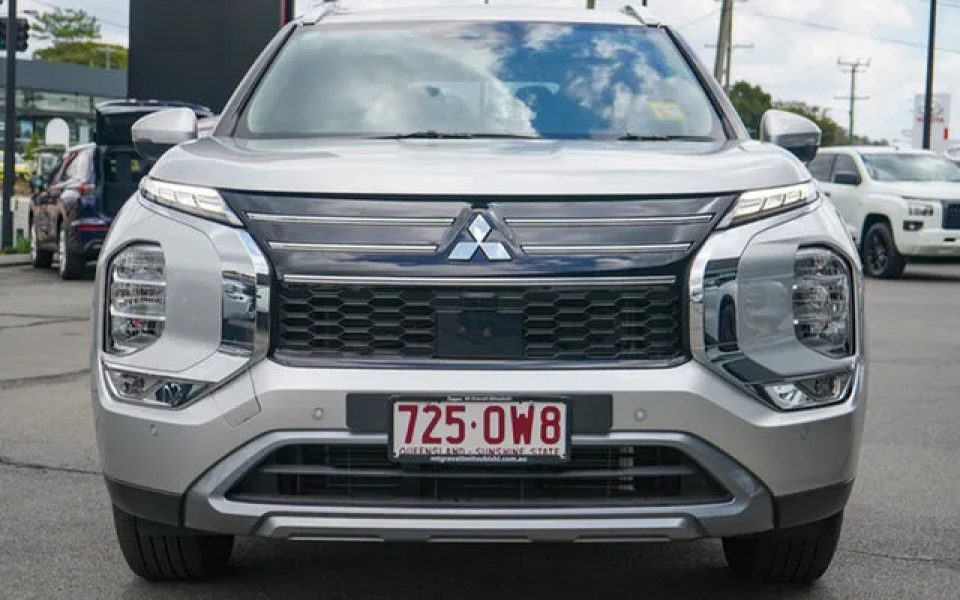 2025 Mitsubishi Outlander ZM MY25 LS 2WD Sterling Silver 8 Speed Constant Variable Wagon