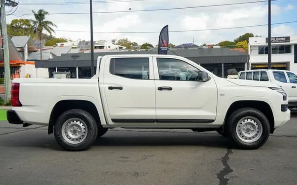 2026 Mitsubishi Triton MV MY26 GLX Pick-up Double Cab 4x2 White 6 Speed Sports Automatic Utility