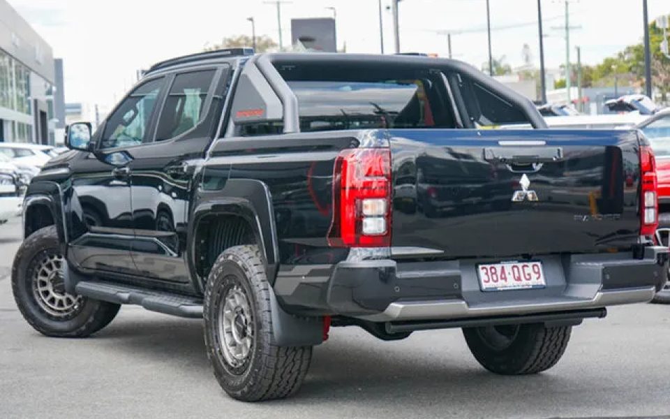 2026 Mitsubishi Triton MV MY26 Raider Pick-up Double Cab 4X4 Black Mica 6 Speed Sports Automatic
