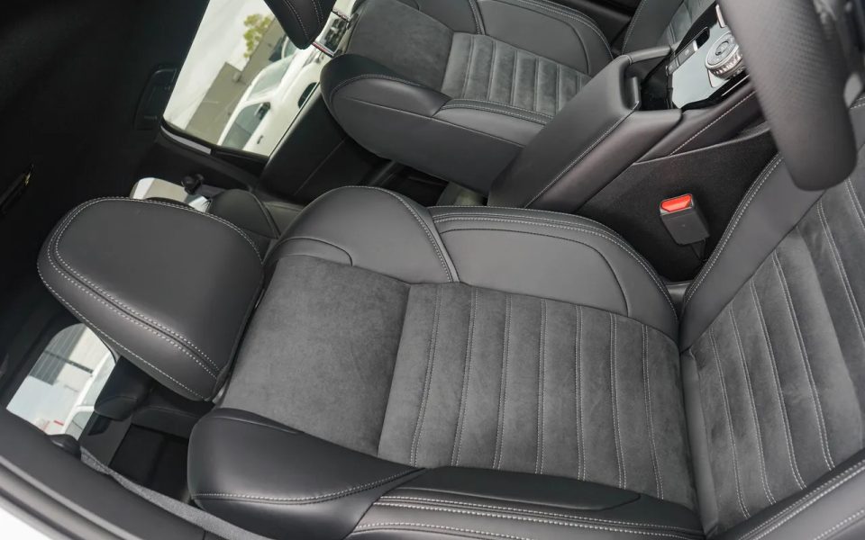 2026 Mitsubishi Outlander ZM MY26 Black Edition 2WD White Diamond 8 Speed Constant Variable Wagon