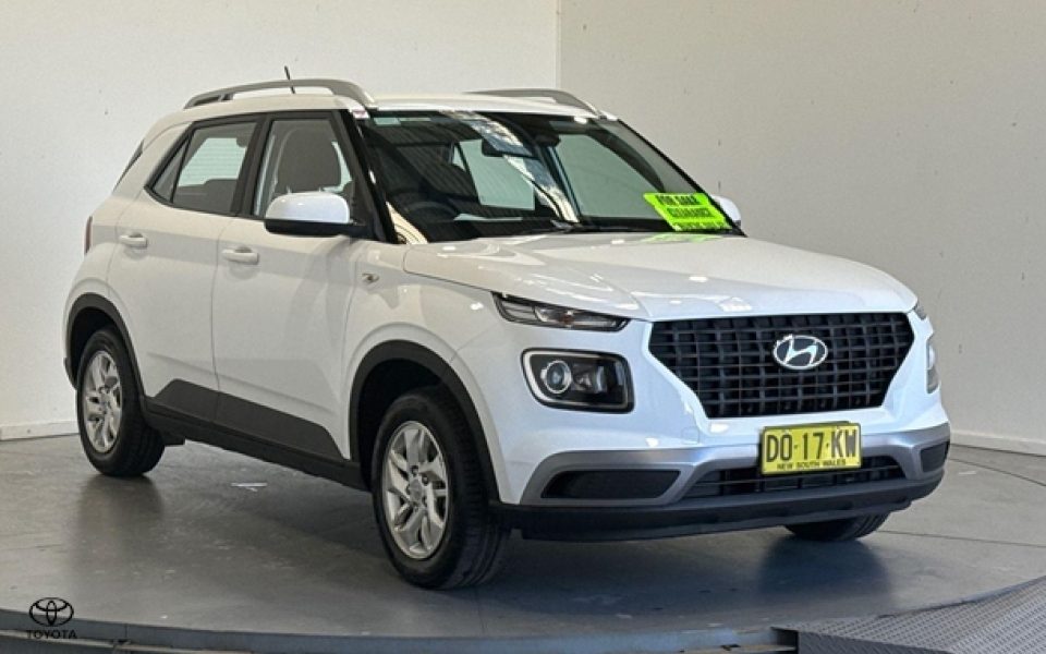 2025 Hyundai Venue Base