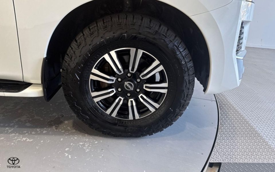 2023 Nissan Patrol Ti-L