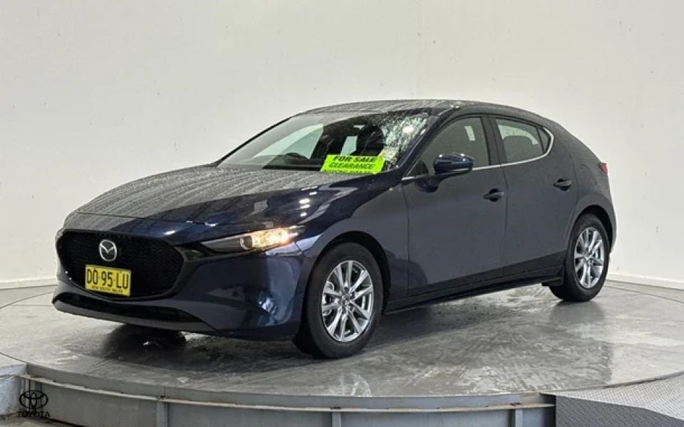 2025 Mazda 3 G20 Pure