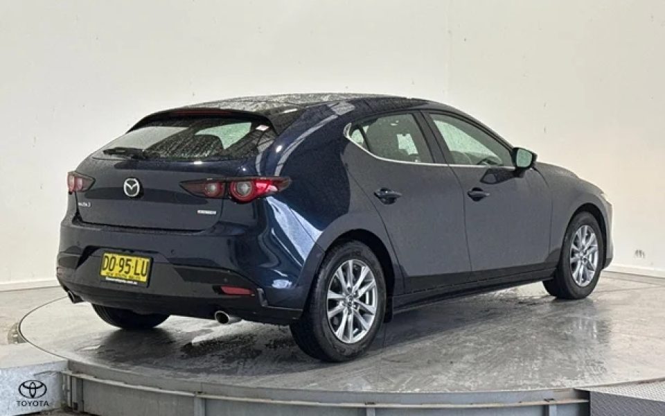 2025 Mazda 3 G20 Pure