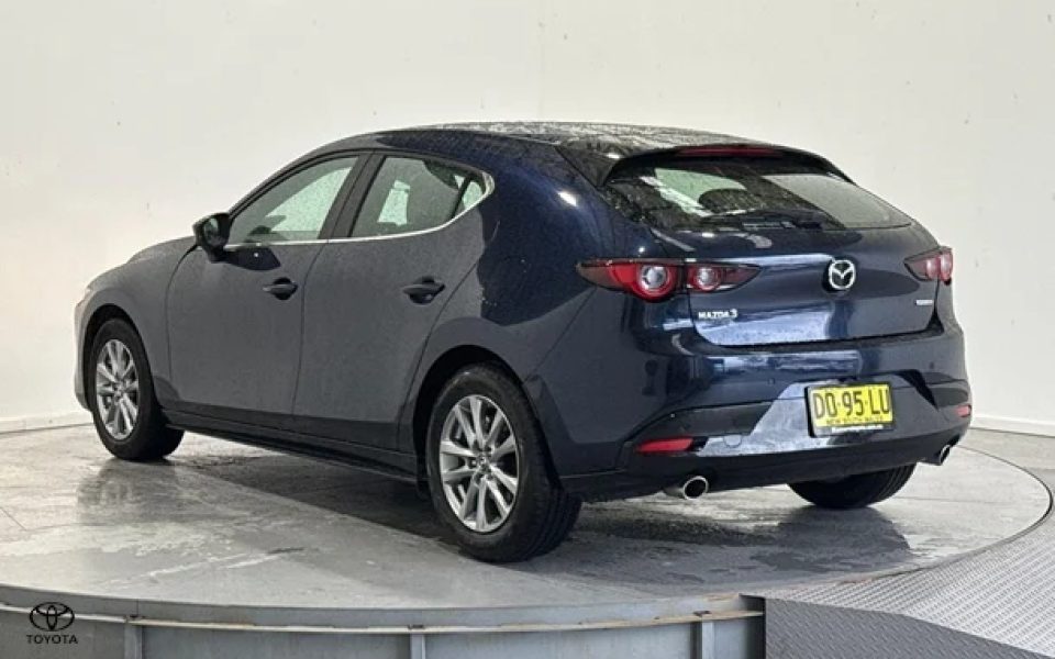 2025 Mazda 3 G20 Pure