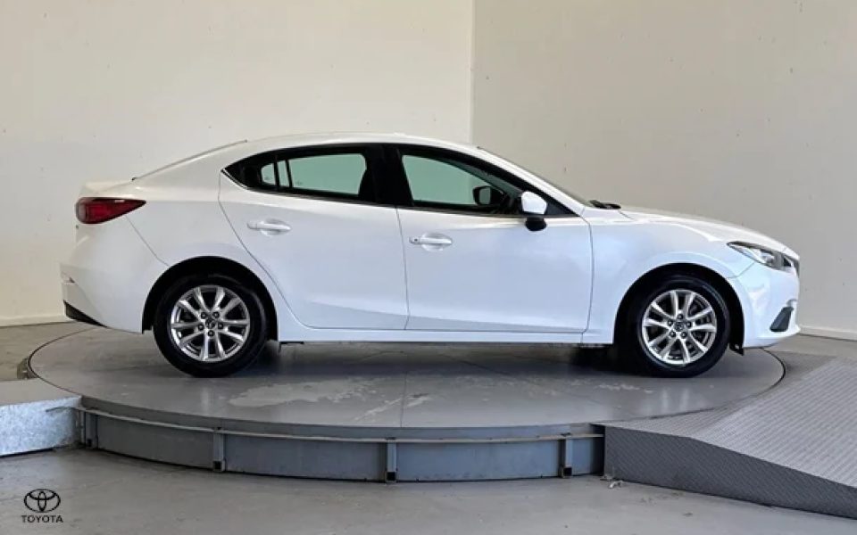 2014 Mazda 3 Maxx