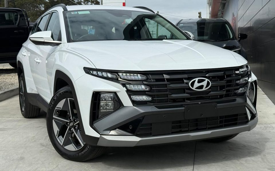 2025 Hyundai TUCSON Base