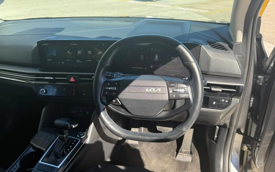 2025 Kia SPORTAGE S