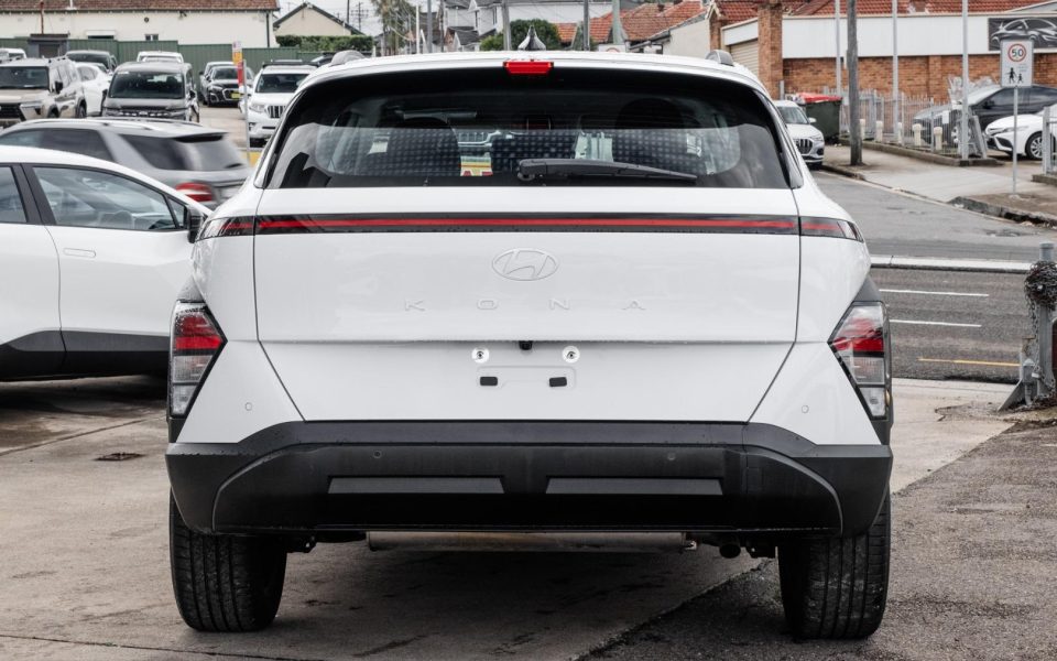 2025 Hyundai KONA Base