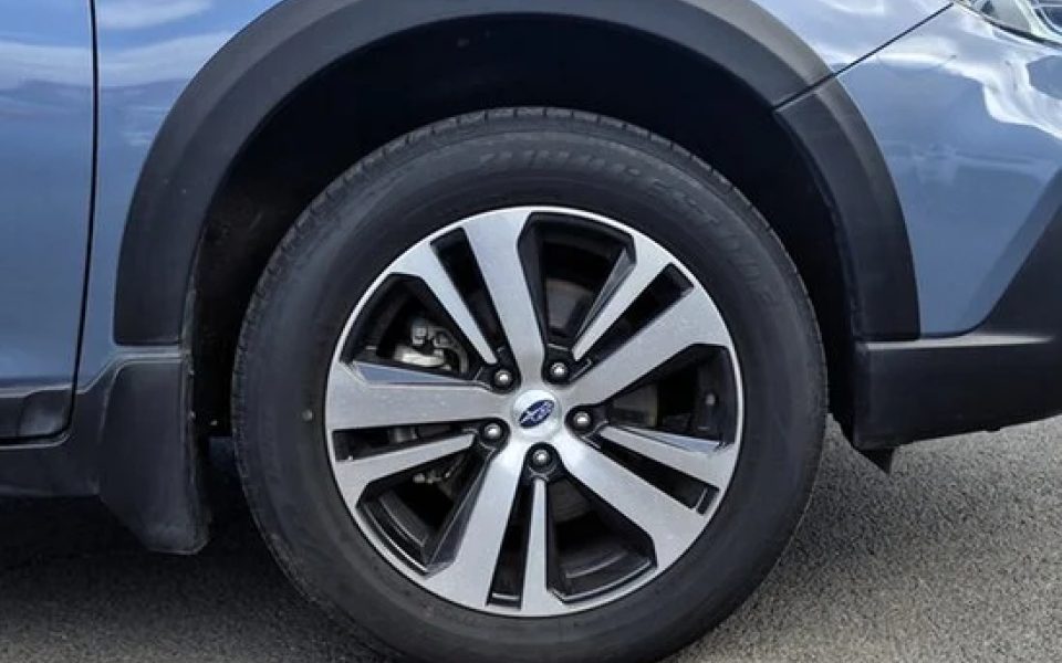 2020 SUBARU OUTBACK 2.5i Premium