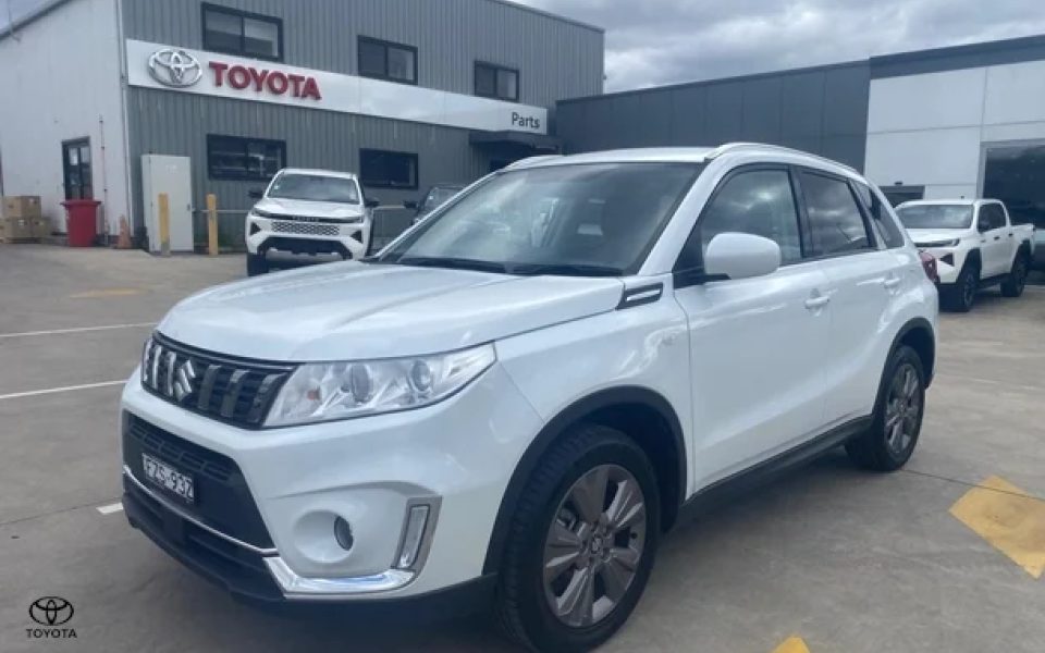 2022 Suzuki Vitara Base