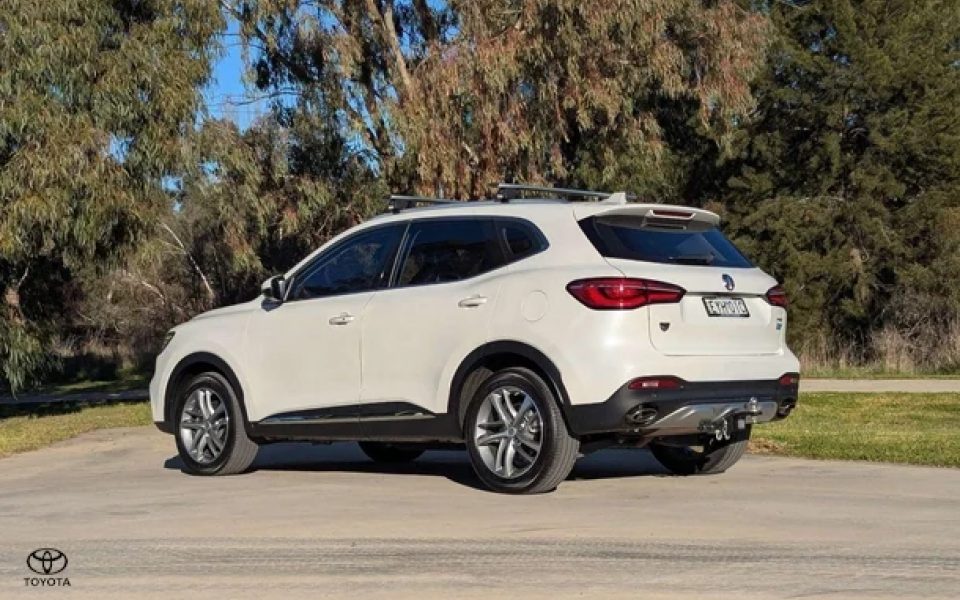 2022 MG HS Essence