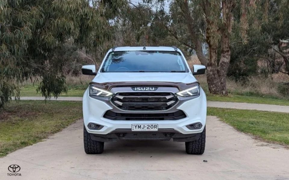 2023 Isuzu MU-X LS-T