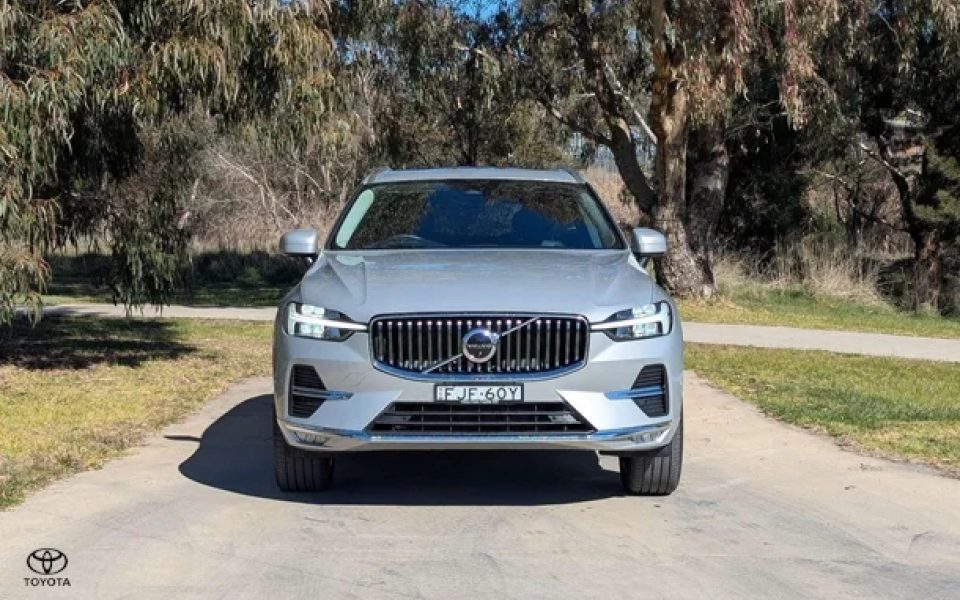 2023 Volvo XC60 Ultimate B5 Bright