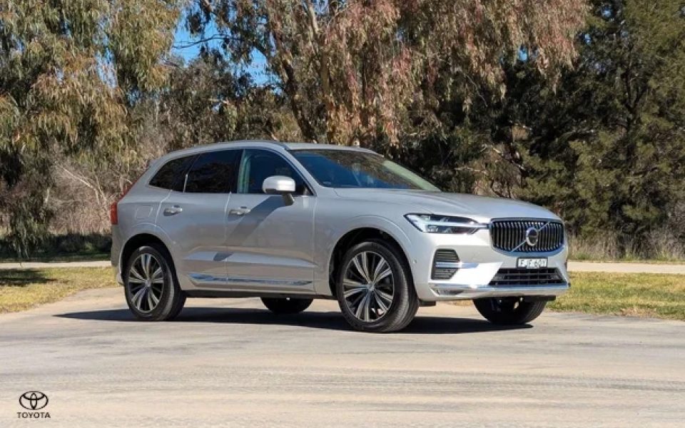 2023 Volvo XC60 Ultimate B5 Bright