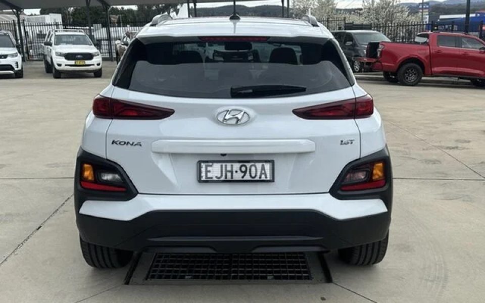 2020 Hyundai KONA Go