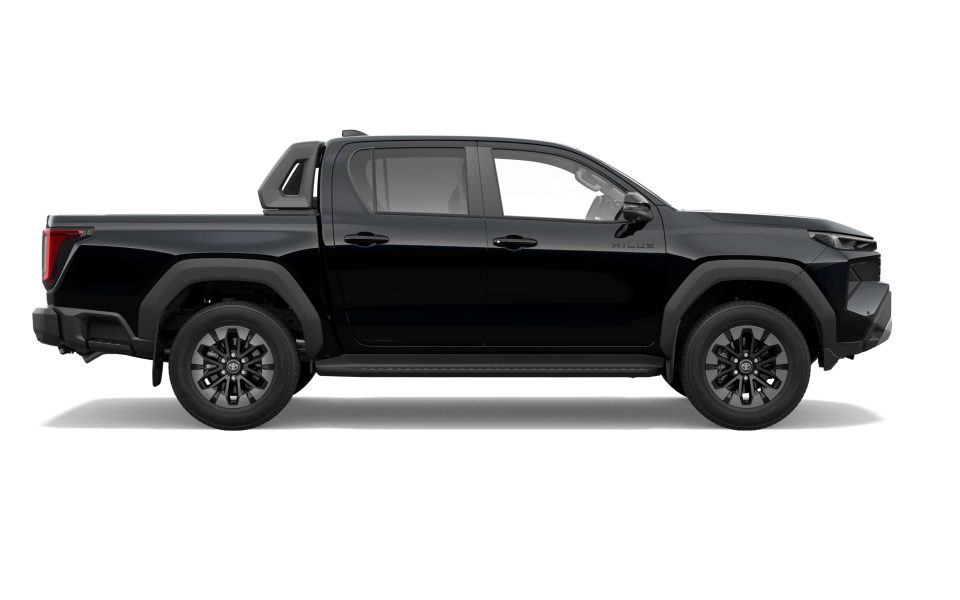 2026 Toyota HiLux 4x4 SR5 48V Diesel Double-Cab Pick-Up + Premium Interior