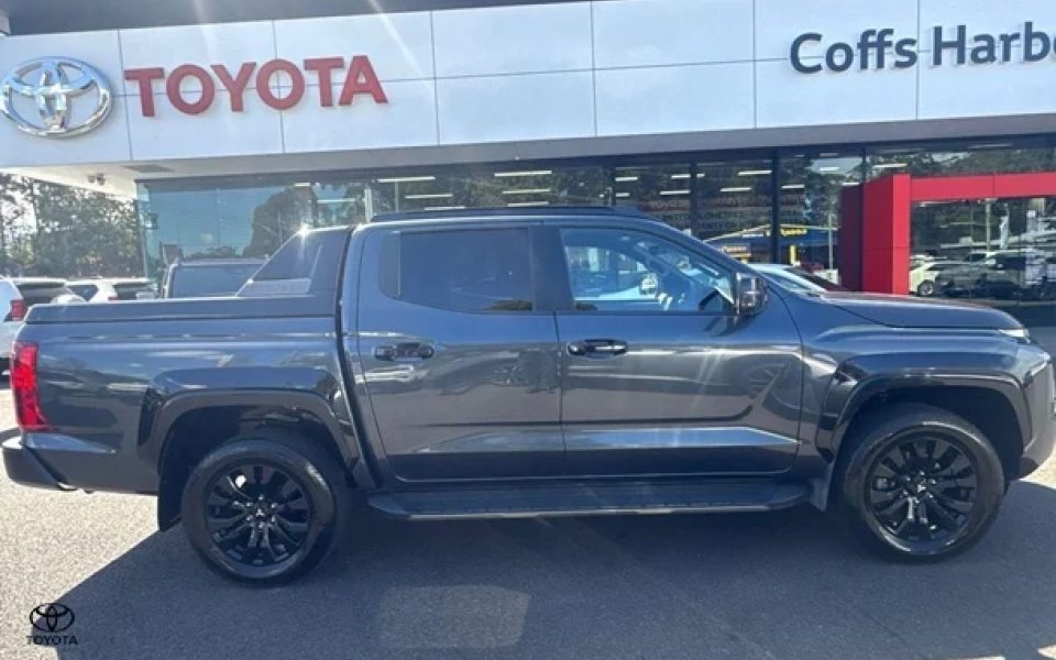 2024 Mitsubishi Triton GSR