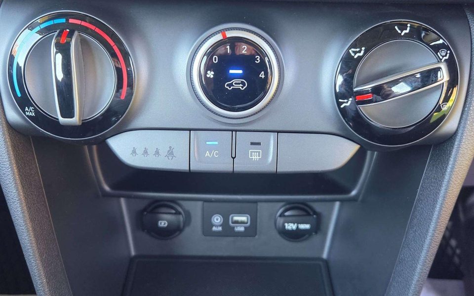 2020 Hyundai KONA Go