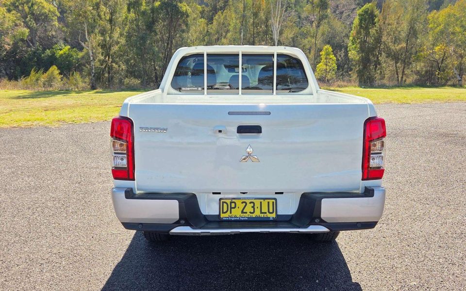 2023 Mitsubishi Triton GLX