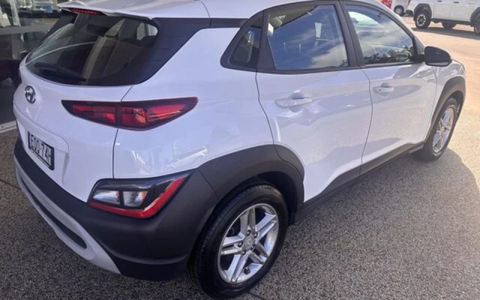 2021 Hyundai Kona Base