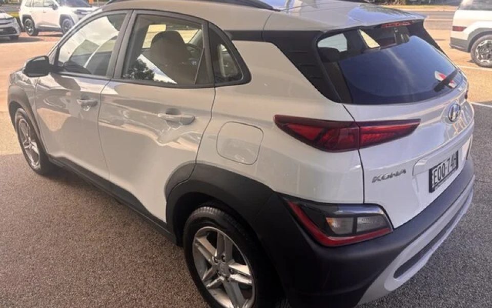 2021 Hyundai Kona Base