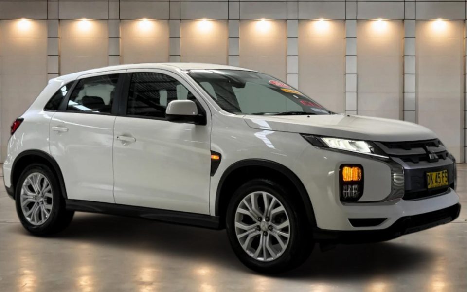 2024 Mitsubishi ASX ES