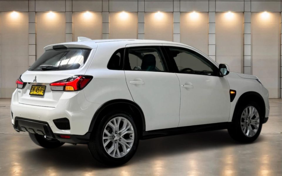 2024 Mitsubishi ASX ES