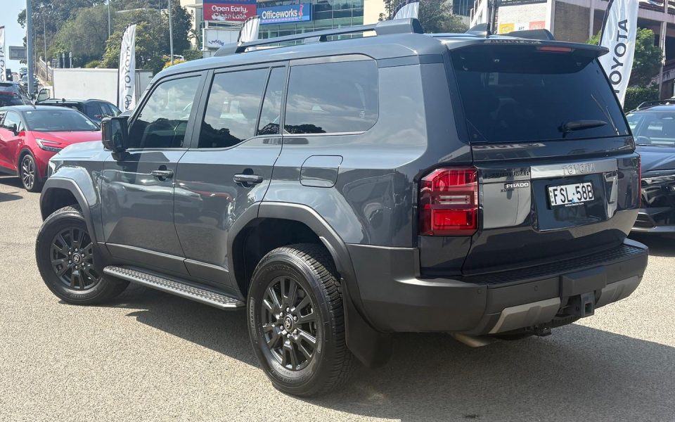2025 Toyota Landcruiser Prado GXL