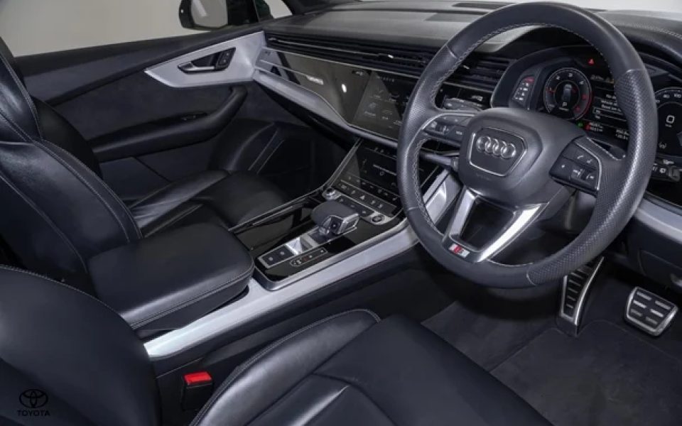 2023 Audi Q7 50 TDI S line