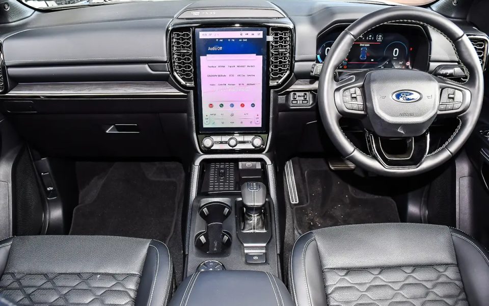 Everest 2026.50 Platinum 3.0L V6 DSL 10Spd At 4X4
