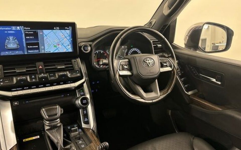 2023 Toyota Landcruiser Sahara