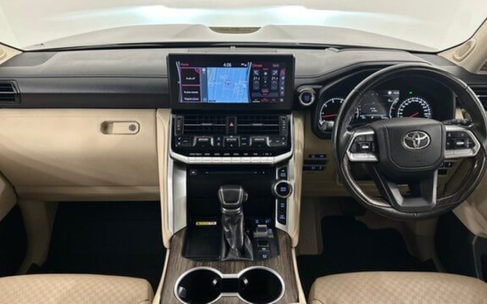 2023 Toyota Landcruiser Sahara