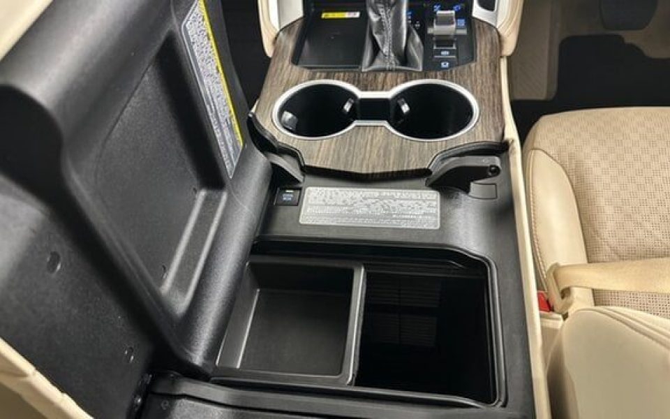 2023 Toyota Landcruiser Sahara