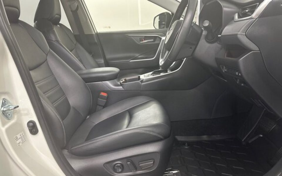 2020 Toyota RAV4 Cruiser 2WD
