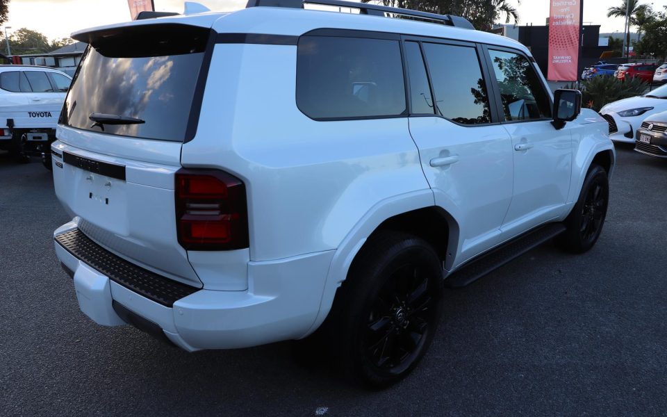 2025 Toyota Landcruiser Prado VX