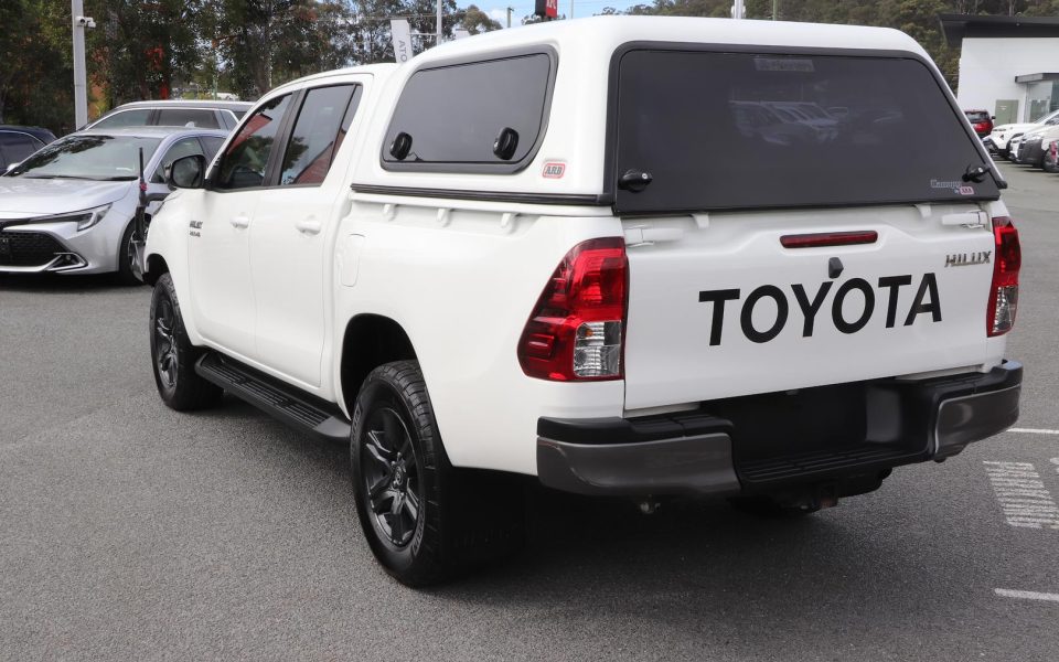 2022 Toyota Hilux 4x4 SR