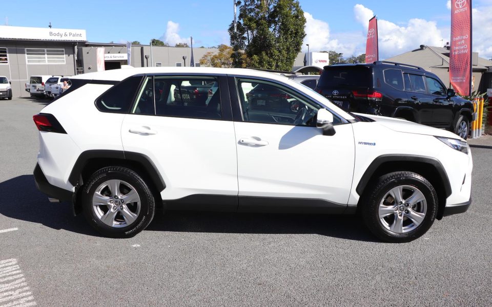 2024 Toyota RAV4 Hybrid GX-2WD