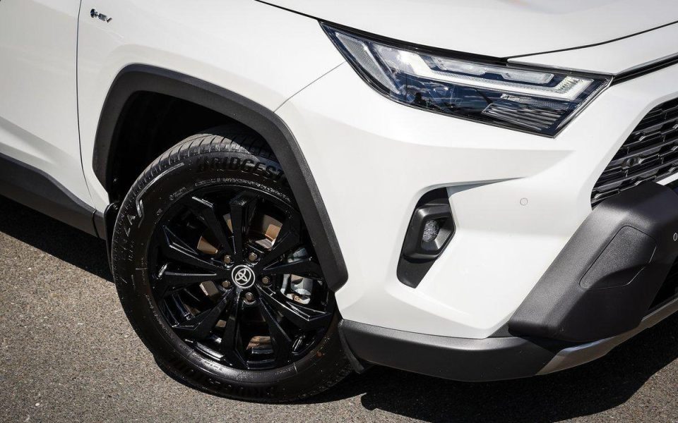 2025 Toyota RAV 4 Hybrid Cruiser 2WD