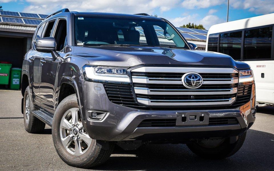 2025 Toyota Landcruiser VX