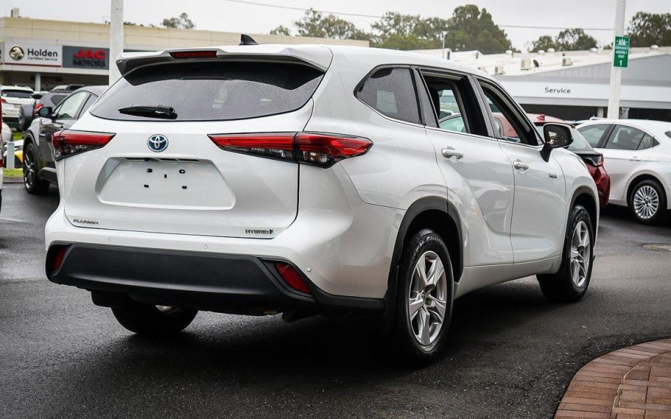 2022 Toyota Kluger Hybrid GX AWD