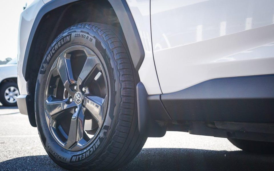 2019 Toyota RAV4 Cruiser-AWD