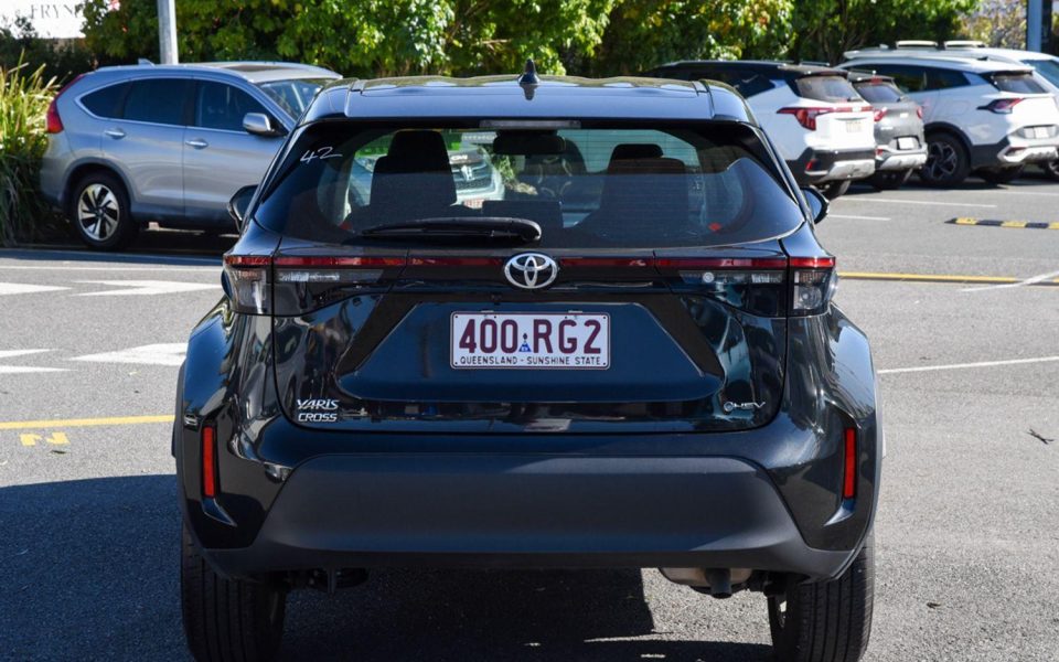2024 Toyota Yaris Cross Hybrid GX